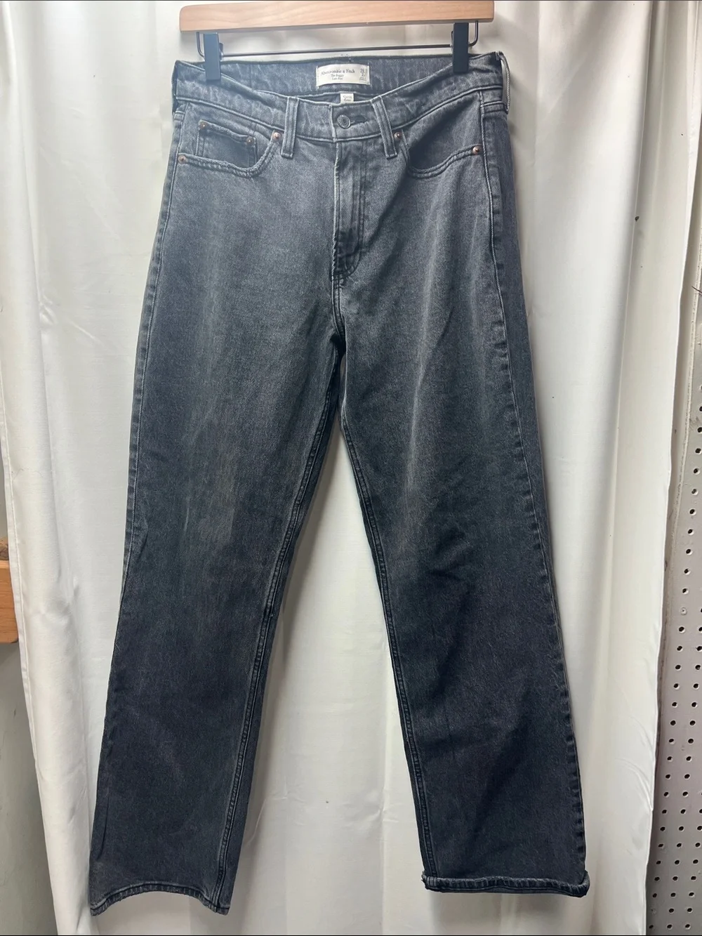 Abercrombie and Fitch Gray Black Curve Love Low Rise Baggy Jean- 26 - Picture 3 of 6